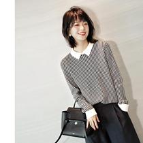 Japanese womens elegant temperament contrast small pointed collar retro houndstooth sweater pullover sweater autumn