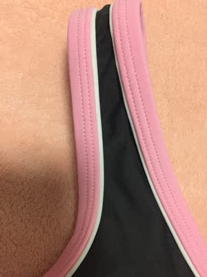 泳衣收到了、做工精细、面料也很柔软舒适，昨天收到就下水试了、挺好的，不过还是有一点点小瑕疵、希望越来越完美。物流还可以、有一些慢、可能购物节后还没有完全恢复正常。希望卖家多搞一些活动、定点买游泳用品就好了。