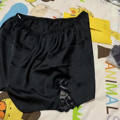 物有所值呀!尺码选的刚刚好!不会嘞!很透气~好穿!侧面小蕾丝的设计很好看!会回购!已经把链接推荐给好朋友了~难得买一次又好穿又价格合适的! 物有所值呀!尺码选的刚刚好!不会嘞!很透气~好穿!侧面小蕾丝的设计很好看!会回购!已经把链接推荐给好朋友了~难得买一次又好穿又价格合适的!