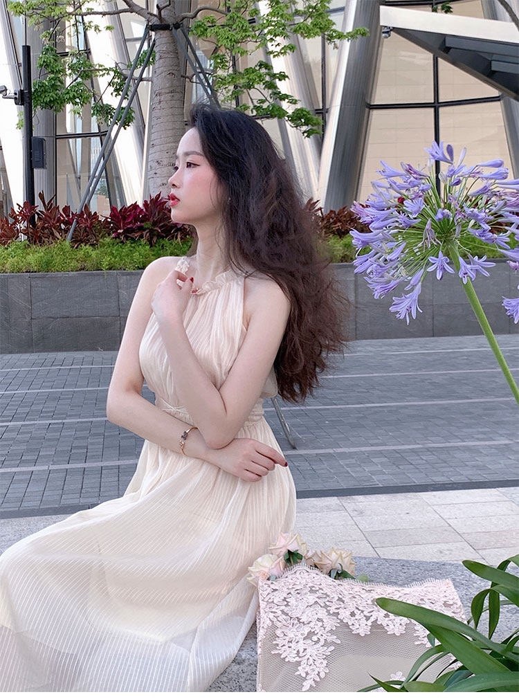 章蜜糖 云朵天仙裙 唯美优雅气质显肤白削肩飘逸度假