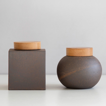 Japanese-style literary and artistic coarse pottery Old rock mud handmade gilt glaze tea cans Ceramic coffee bean storage sealed cans tea warehouses