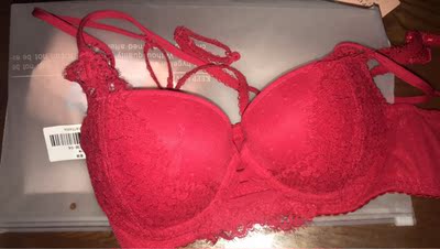 啊啊啊啊啊啊啊啊啊啊啊啊啊啊啊啊啊啊啊啊啊啊啊啊啊啊啊啊啊啊啊啊啊啊啊啊啊啊啊啊啊啊啊啊啊啊啊啊啊料子尤其是蕾丝是很软的，不会扎人，肩带的料子也特别软。而且还不贵！大红色的专门为本命年准备的，就是这一款好厚太厚了哈哈哈哈哈哈