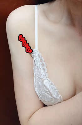 我几乎就是平胸，但是也不会空罩杯，就是图它，舒适，好看。蕾丝质量很不错。满意收了，哈哈哈