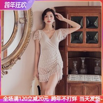 Swimsuit female sexy one-piece fairy fan small chest gather students to cover the belly Korean ins Wind hot spring lace swimsuit