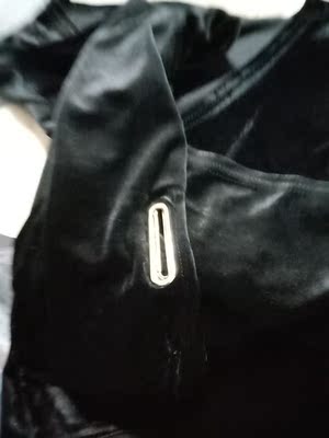 摸着质量挺好的，挺喜欢的，等洗了再穿了评论，建议购买。