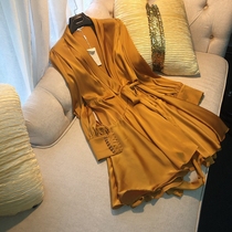 French retro skirt Elegant socialite temperament ginger V-neck design sense lace-up French niche dress female