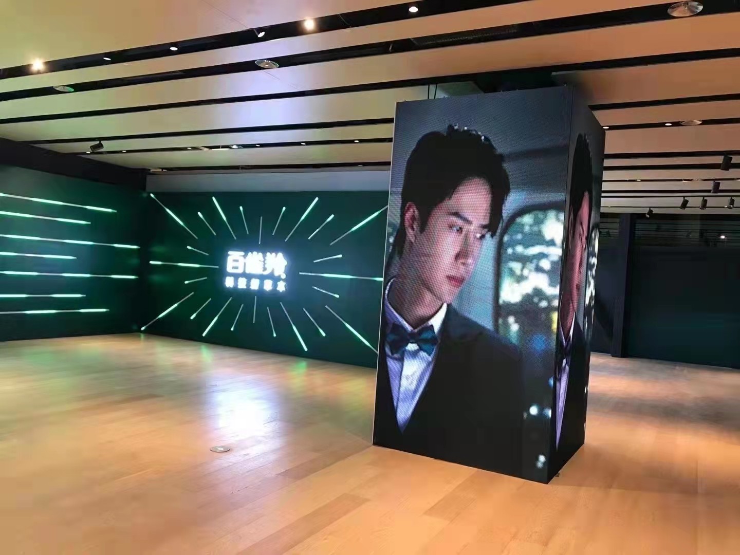 重点区别百雀羚抗老乳液/面霜用后真实反馈?使用三个月感受