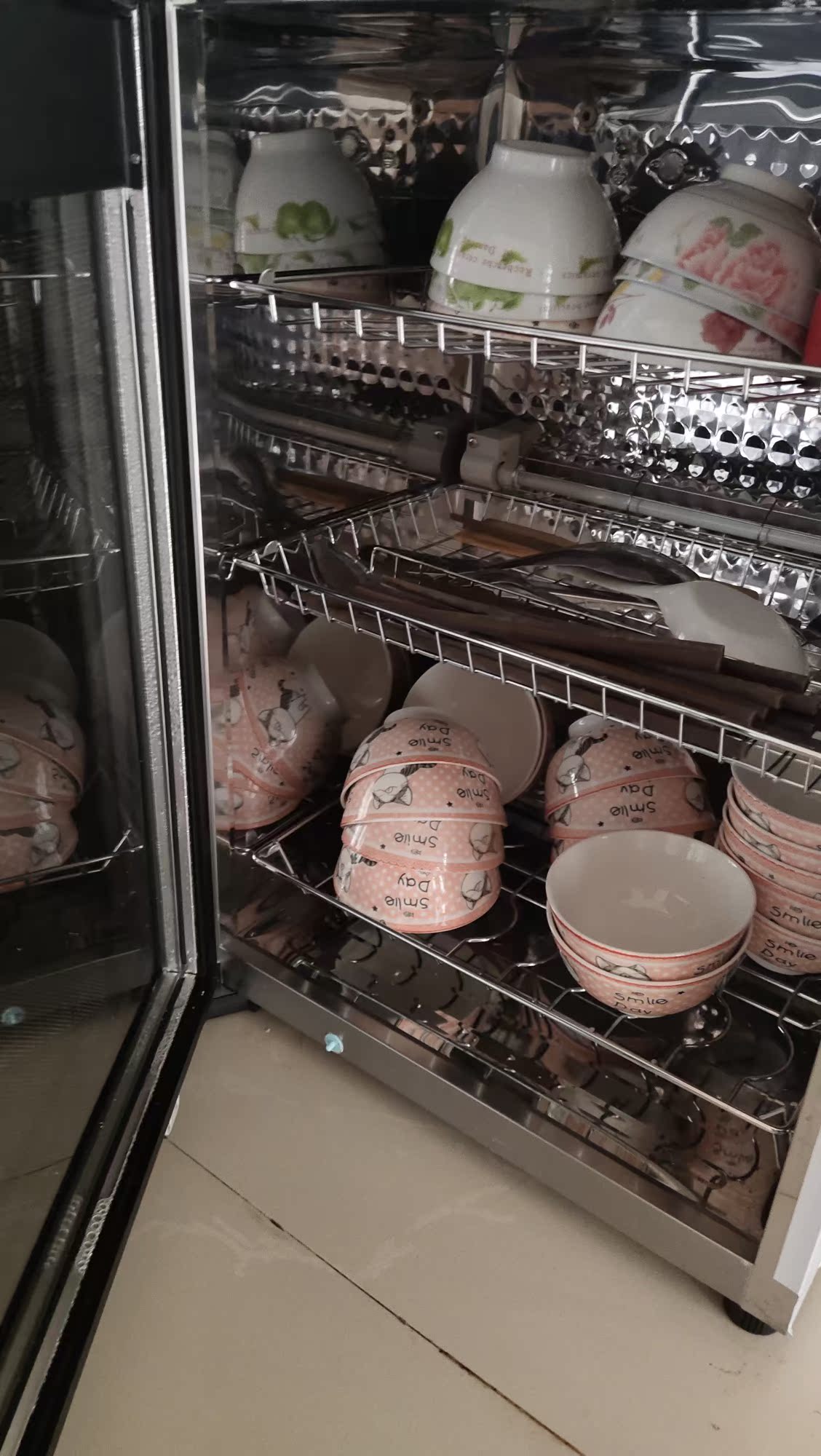 曝光华帝 RTP60-V2 消毒柜怎么样，质量差不差呢，用后感受