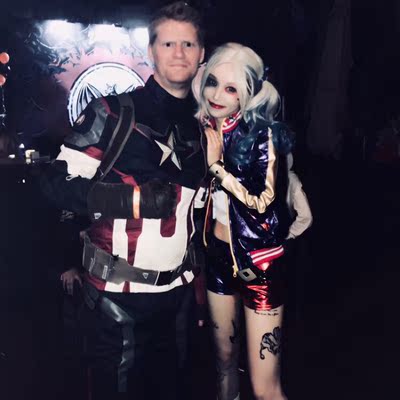 100%还原了，质量也很棒！就是鞋子有点磨脚 穿个袜子好一点