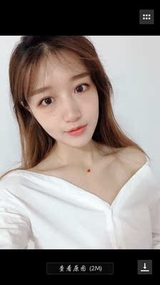 快递简直不要太快，两天不到就收到了，收到后迫不及待的打开试戴，从包装到礼品再到实物都很精致，很喜欢，祝店家生意越来越好红红火火哈