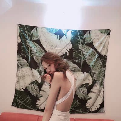 很显瘦呀，而且还有一点小性感但是不暴露，同省发货很快 ，喜欢呀！