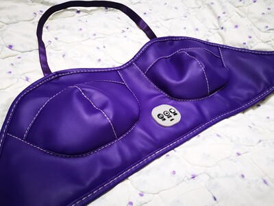 用了这个确实是缓解了很多，现在乳房基本不疼了，增生好了不少，并且胸部还变大了一点，内衣穿着都紧紧的，事业线都显眼好多，性感极了，每天按摩的可舒服了，坚持下去，越来越好，好评。