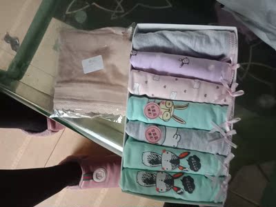 宝贝质量不错，是纯棉的，真的非常便宜。卖家发货快，服务态度很好。有需要再来回购。