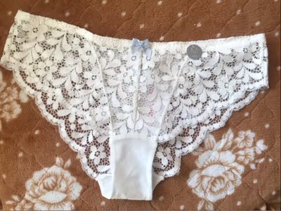 所有的凑单都是为了这条内裤，总算跟文胸凑成一套啦，蕾丝舒服，颜值也很高，满意