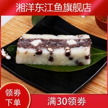 Red bean lard and turf cake red bean cake Suzhou specialty Fengmen traditional pastry snacks cake group New year food