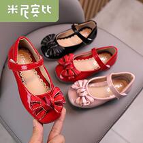 Girls shoes 2021 spring new foreign style princess shoes girls soft bottom shallow mouth Bean shoes baby casual shoes