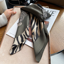 Spring and autumn Summer decoration 100 hitch a small scarf Han version small fang towel genuine silk scarf mulberry silk temperamental silk scarves