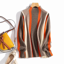 The details are well designed to wear a casual and thin lady sweater