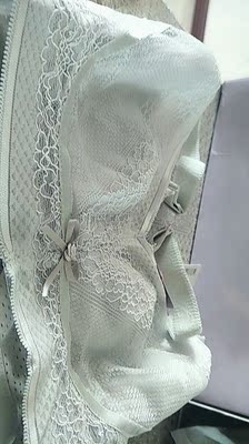 挺透气的，夏天穿着不热，东西买的挺值得。