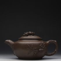 Taiwan returning old purple clay teapot famous master Jiang Rong early all hand-made bean mud to make squirrel grape pot