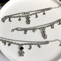 Korean girl bracelet ins niche cold hand string student couple bracelet astronaut rabbit bear bracelet