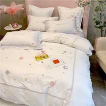 Summer smooth 60s Tencel simple white planet dream bedding set cool high-end sweet four-piece set