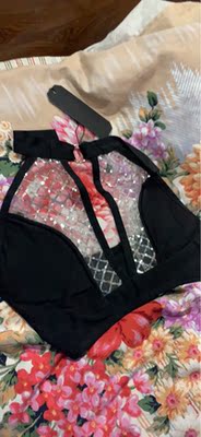 谢谢店家的服务，热心给推荐文胸的尺码，很好看很女神，是非常值得期待的一款，只能说物超所值，喜欢的妹子可以入手。