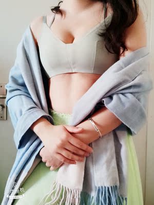 内衣的聚拢效果不错，尺码刚好合适。穿着也很舒服，不错哟。