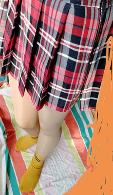 这么短的裙子上街风一吹.....回头率100%