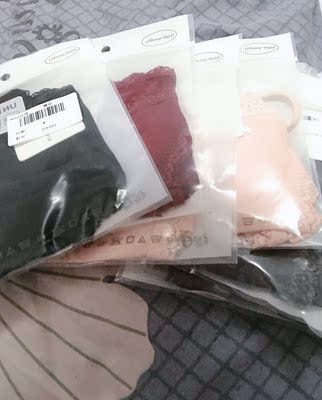 在这家买了内衣觉得质量不错,一眼看中这款内裤。物流一如既往的快,颜色没有色差穿着大小合适。贼性感啦,喜欢的小姐姐可以入哦,推荐~ 在这家买了内衣觉得质量不错,一眼看中这款内裤。物流一如既往的快,颜色没有色差穿着大小合适。贼性感啦,喜欢的小姐姐可以入哦,推荐~