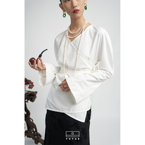 (Spot) Painted Moon Design Inserted Shoulder leg horn sleeve blouses New Chinese close-up waist lacing wrap in white shirt summer