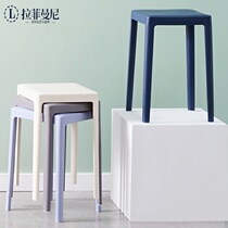 The plastic stool can be stacked to thicken the living room The simple modern table high bench does not occupy space small chairs