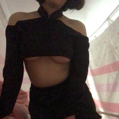 有暗纹！！真的超好看！完全遮住了我的肥肉  哧溜