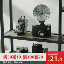 Vintage ornaments Creative resin photo props Cafe bar shop partition hall simulation small camera decoration