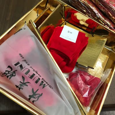 包装严格与实物不符 质量很一般般 ！图一南极人 很不错包装质感都可以 图二 哎 再接再厉哦