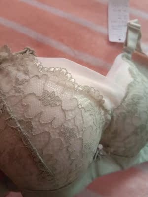 颜色没有色差这己经第二个回头了，可见真心不错，是我一直想找！😃😃😃😃