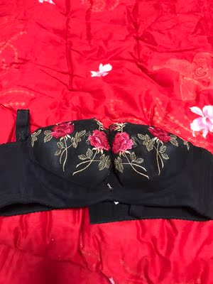 一直穿这个牌子的内衣,舒服透气,赶上活动价格真是超级实惠 一直穿这个牌子的内衣,舒服透气,赶上活动价格真是超级实惠