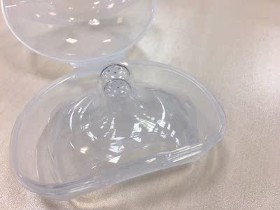 因为rt短，宝宝吸不住，每次都要很久才能吃到，然后吸的多又吸破了，想着这个来试一下，但是罩了这个宝宝不吃，闲置了。啦啦啦啦啦啦啦啦啦啦啦啦啦啦啦啦啦啦啦啦啦啦啦啦啦啦啦啦啦啦啦啦啦啦