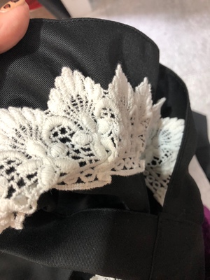 非常不错，布料很厚，不是那种薄薄的