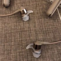 Suitable for Sony wi-1000x Bluetooth headset Shark Fin Silicone Ear tips Silicone sleeve ear cap