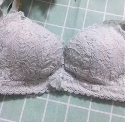 宝贝收到了!内衣穿着很舒服,尺码标准。面料和手感都还不错。布料软软的,洗了也不掉色,很喜欢蕾丝,好评! 宝贝收到了!内衣穿着很舒服,尺码标准。面料和手感都还不错。布料软软的,洗了也不掉色,很喜欢蕾丝,好评!