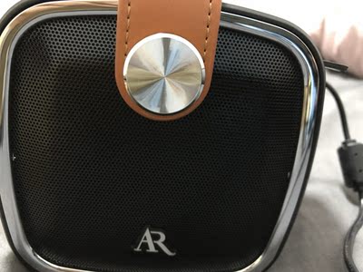 说说大眼橙v2新款手机投影仪怎么样，好不好用？画面会不会抖动