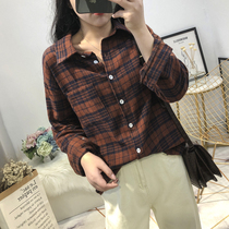 2020 Autumn new large size womens hair loose plaid shirt blouse blouse Hong Kong flavor retro shirt shirt 200 Jin