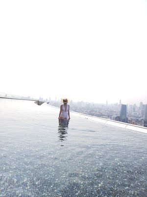 泳衣很喜欢，拍照很好看，质量也不错，喜欢！