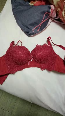 非常漂亮,穿着舒服,聚拢厉害,超赞,真心推荐! 非常漂亮,穿着舒服,聚拢厉害,超赞,真心推荐!