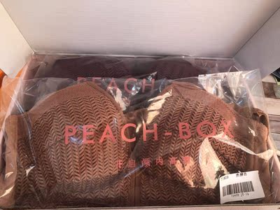 试了下,有点紧,勒得慌,不过很聚拢!很好看!我挺喜欢的✌🏻 试了下,有点紧,勒得慌,不过很聚拢!很好看!我挺喜欢的✌🏻