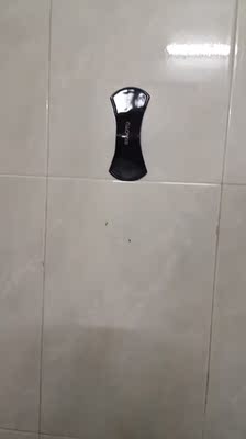 质量很好！粘性特别大，粘在任何地方都不错，下次还会继续光顾的