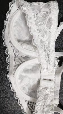 收货晚了，不好意思了，洗了还没穿过，总体还可以，个人感觉三个扣子好一点，穿了再来评价&hellip;&hellip;