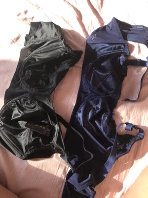 穿着很舒服，无痕的，还不显胸大，还会继续光顾，建议大胸的美女购买。