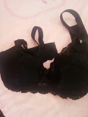 胸罩很合适，颜色也是我喜欢的